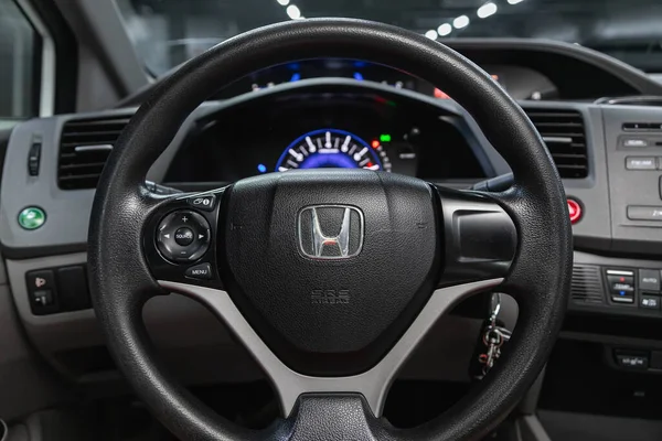 Novosibirsk Rusia Junio 2021 Honda Civic Auto Interior Volante Con —  Fotos de Stock