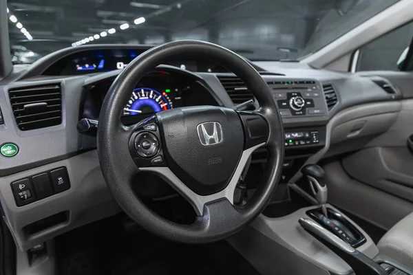 Novosibirsk Rusia Junio 2021 Honda Civic Auto Interior Volante Con —  Fotos de Stock