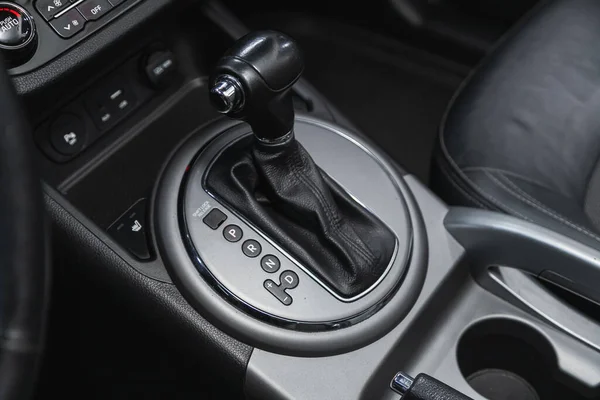 Russian Novosibirsk June 2021 Kia Sportage Close Manual Gearbox Transmission — 스톡 사진