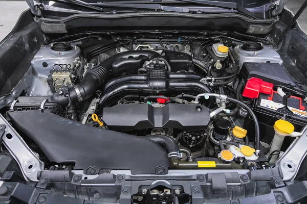2021年6月8日 Subaru Forester Close Detail Clean Car Engin — 图库照片