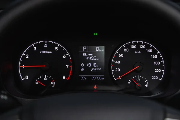 Novosibirsk Russia June 2021 Hyundai Solaris Sign Symbol Car Dashboard — 图库照片