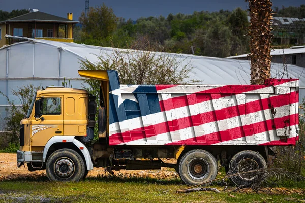 Dump Truck Image National Flag Liberia Parked Background Countryside Concept — Stock Photo, Image