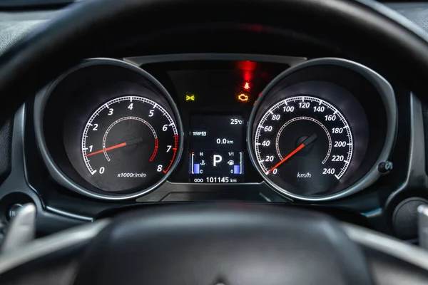 Novosibirsk Ryssland Juni 2021 Mitsubishi Asx Bil Panel Digital Ljus — Stockfoto