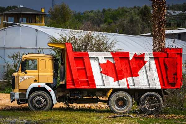 Camion Benne Avec Image Drapeau National Canada Est Garé Sur — Photo