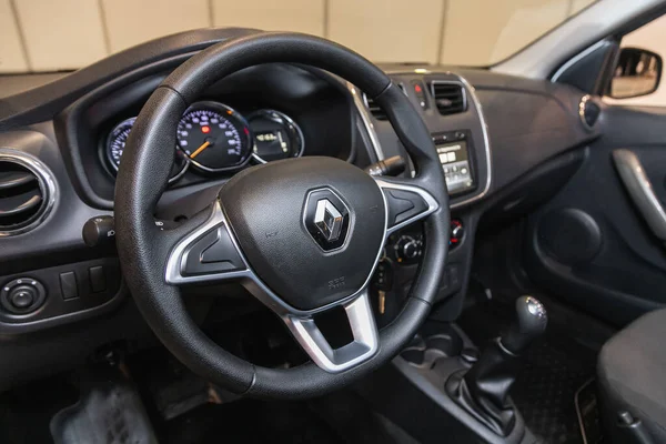 러시아의 노보시비르스크 2021 Chevrolet Logan Modern Car Internal View Dashboard — 스톡 사진
