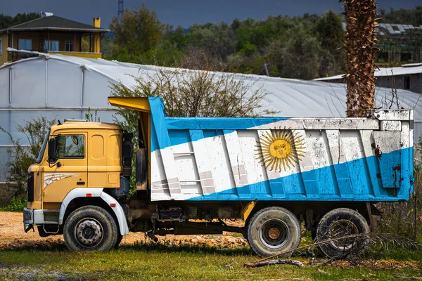 Dump Truck Met Het Beeld Van Nationale Vlag Van Argentinië — Stockfoto