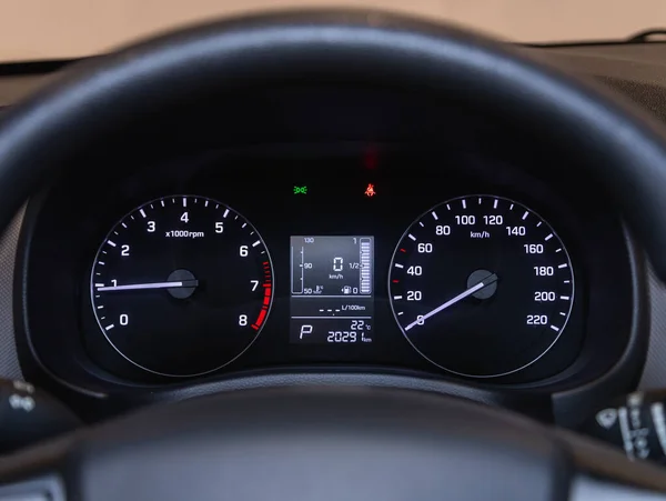 Novosibirsk Russia July 2021 Hyundai Creta Black Car Speedometer 汽车仪表盘的近照 — 图库照片