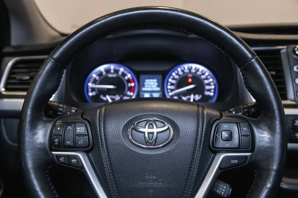 Novosibirsk Rússia Julho 2021 Toyota Highlander Detalhes Cabine Interior Cockpit — Fotografia de Stock