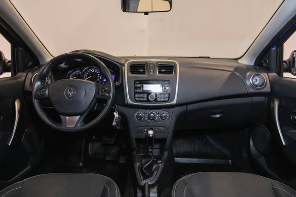 Novosibirsk Rússia Julho 2021 Renault Logan Interior Novo Carro Suv — Fotografia de Stock