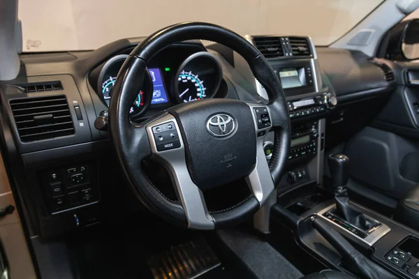 Nowosibirsk Russland Juli 2021 Toyota Land Cruiser Prado Cockpit Innenraumdetails — Stockfoto