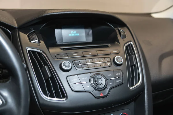 Novosibirsk Rusland Juli 2021 Ford Focus Audio Stereo Installatie Bedieningspaneel — Stockfoto