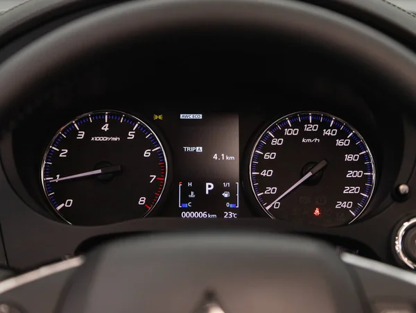 Novosibirsk Ryssland Augusti 2021 Mitsubishi Asx Nya Bilinredningsdetaljer Hastighetsmätare Varvräknare — Stockfoto