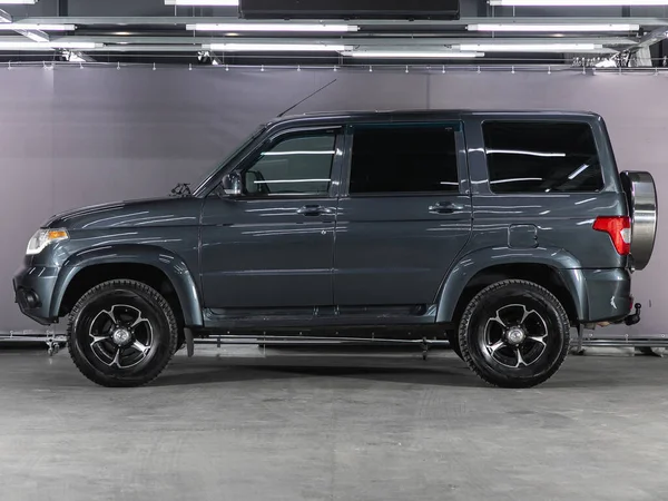 Novosibirsk Russia July 2021 Gray Uaz Patriot Side View 在停车场上受欢迎的汽车 — 图库照片