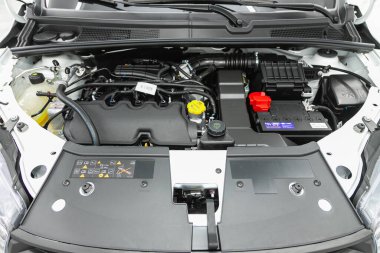 Novosibirsk, Rusya - 19 Ağustos 2021: Lada XRay, yeni araba girişinin ayrıntılarını kapat