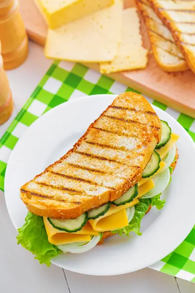 Vegetable and Cheese Sandwich — Stock Photo, Image