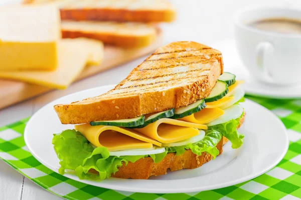 Vegetable and Cheese Sandwich — Stock Photo, Image