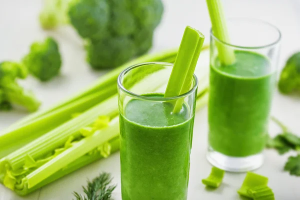 Hälsosamma vegetabiliska dryck, smoothie — Stockfoto