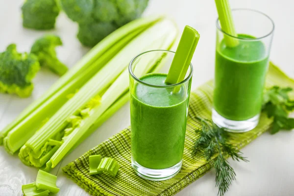 Healthy vegetable drink, smoothie — Stock Photo, Image