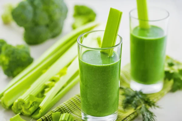Bebida vegetal saudável, smoothie — Fotografia de Stock