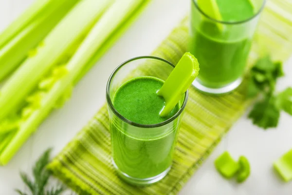 Gezonde plantaardige drank, smoothie — Stockfoto