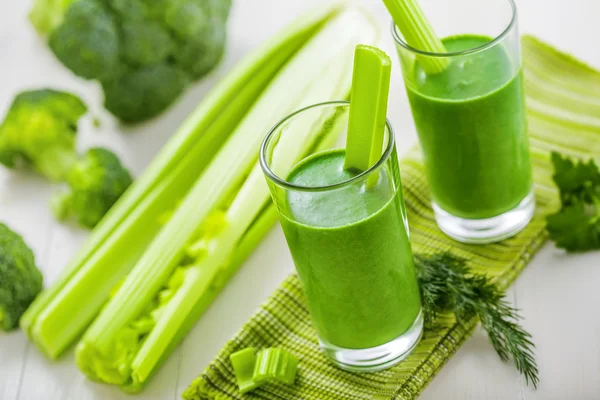 Healthy vegetable drink, smoothie — Stock Photo, Image