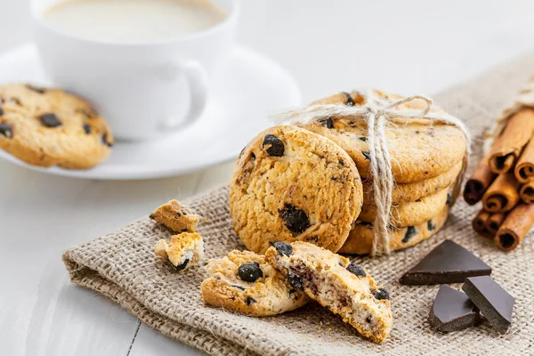 Chocolate biscuits. Cookies.