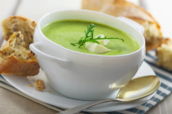 Spinach cream soup — Stock Photo, Image