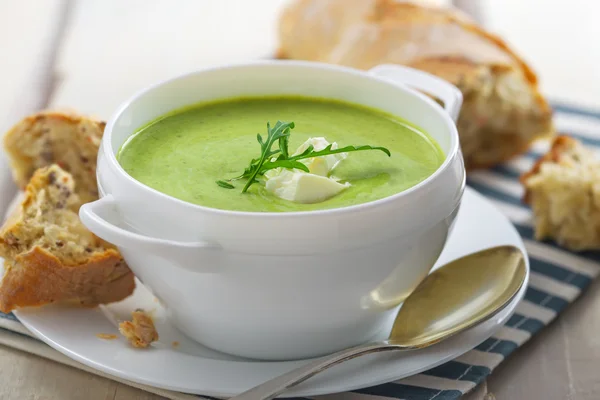 Spinach cream soup — Stock Photo, Image