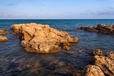 Skyt deniz yukarıda