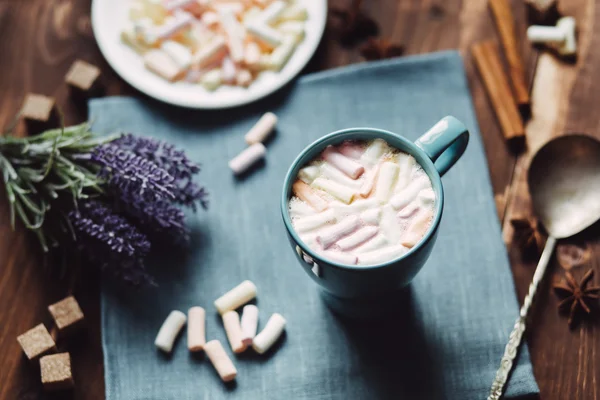 Taza de café para el desayuno romántico — Foto de Stock