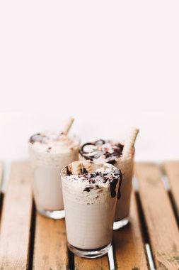 Kakao ile çırpılmış krema ve çikolata, kopya alanı