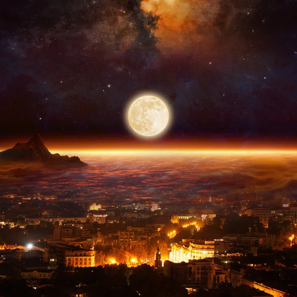 Rising full moon, supermoon — Fotografie, imagine de stoc