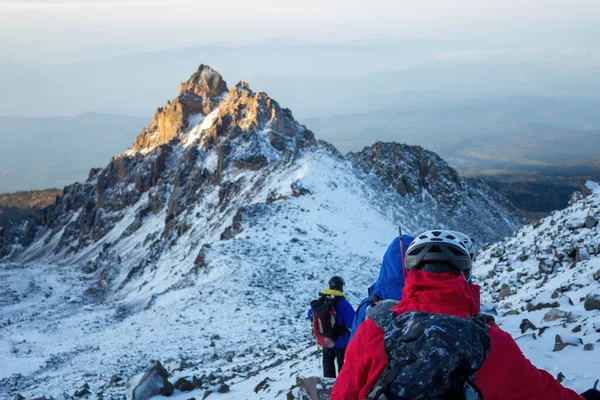 Group Hikers Climbing Pico Orizaba — Stock Photo, Image