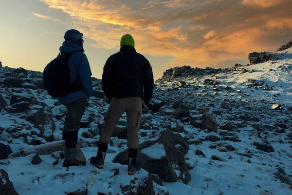 攀登墨西哥奥里萨巴山皮科的远足者 — 图库照片