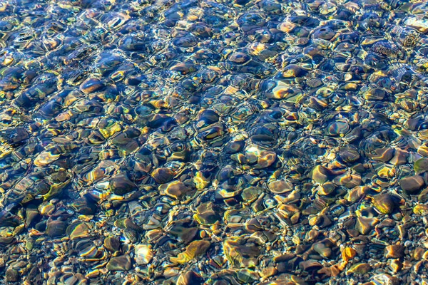 Textura águas claras transparentes do rio — Fotografia de Stock