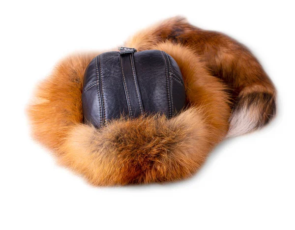 Mens Fox päls vinter hatt isolerad på vitt — Stockfoto