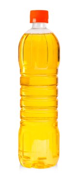 Beyaz arka planda izole edilmiş ayçiçeği yağı şişesi