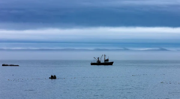 Trawler fishing boat sailing in open waters — Stock Photo, Image