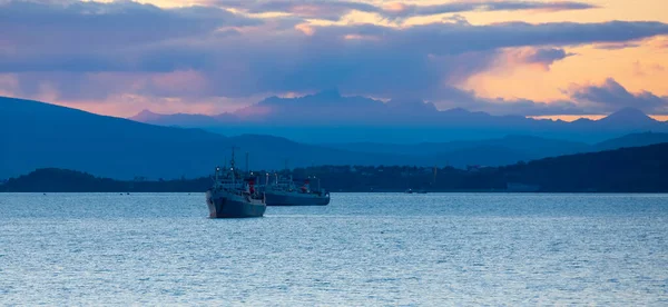 Navios Pesca Pôr Sol Baía Avacha Península Kamchatka — Fotografia de Stock