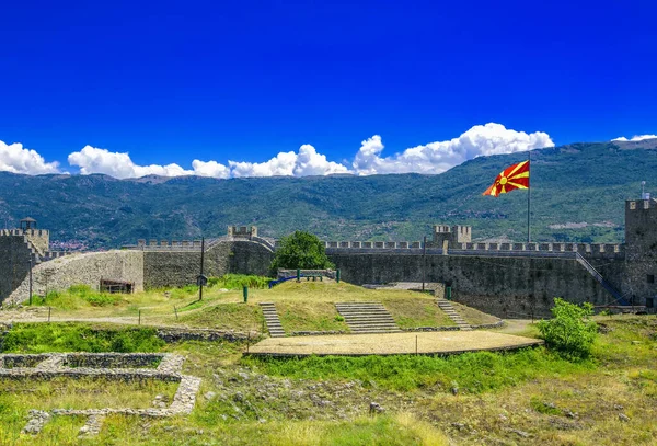 Fortaleza del zar Samuel en la cima de la colina en Ohrid, Macedonia. — Foto de Stock