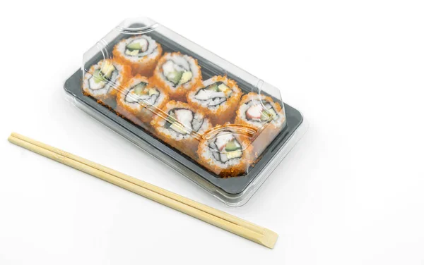 Kolay Japon Yemekleri Suşi Ruloları Plastik Kabın Içinde Yemek Için — Stok fotoğraf
