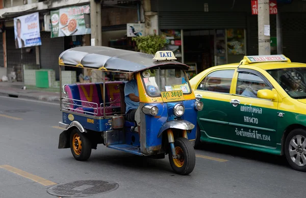 Tuk tuk w bangkok, Tajlandia — Zdjęcie stockowe