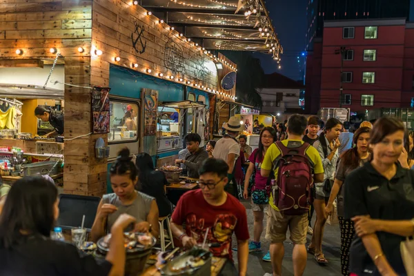 Tarad Rotfai, Bangkok, Tailândia — Fotografia de Stock