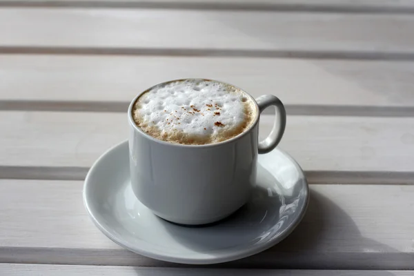 Magnifique tasse de cappuccino — Photo