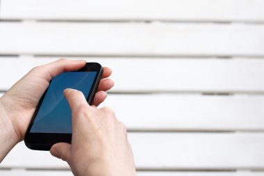 Bulutlu yüksek teknoloji smartphone