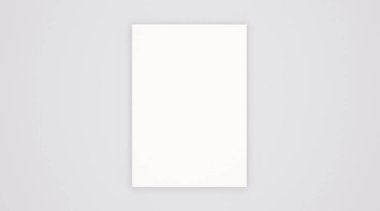 Boş kitap kapağı şablonu gölgeli beyaz arkaplanda izole edilmiş. 3B görüntüleme.