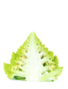 Romanesco brokoli, yarıya beyaz izole