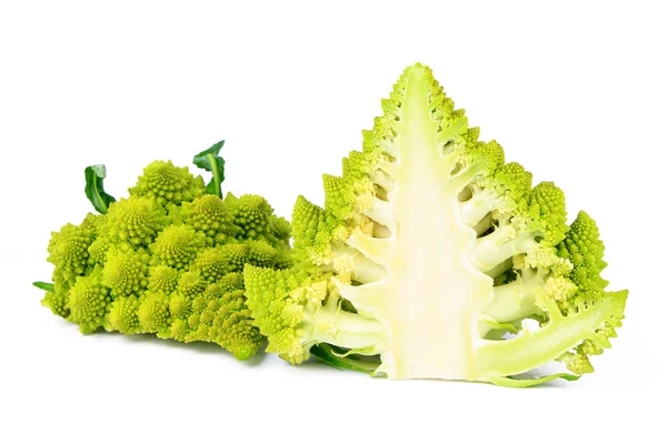 Romanesco broccoli halveras, båda sidor, isolerad på vit — Stockfoto