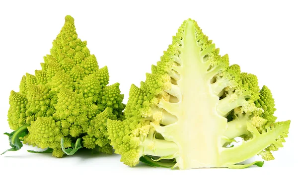 Romanesco broccoli halveras, båda sidor, isolerad på vit — Stockfoto