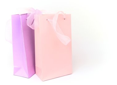 Pastel pembe ve Lila beyaz izole poşetler